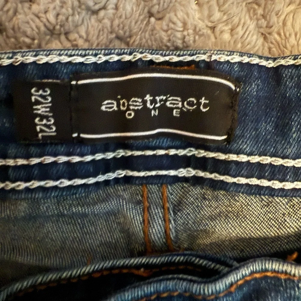 Abstract One Stylish Blue Straight Leg Men’s Jeans size 32x32